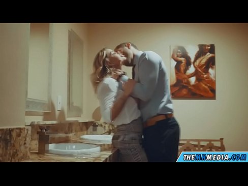 ❤️ Kiedy biuściasta blondynka uwodzi cię w publicznej toalecie Hard porn at pl.high-pass.ru ❌❤